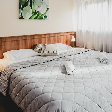 Hotel Nad Morzem- Art-Pension Świerzno Kültér fotó