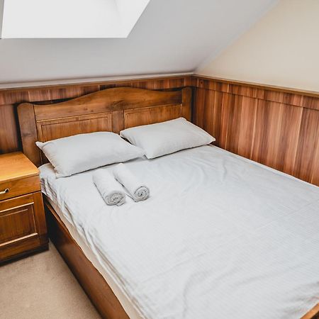 Hotel Nad Morzem- Art-Pension Świerzno Kültér fotó