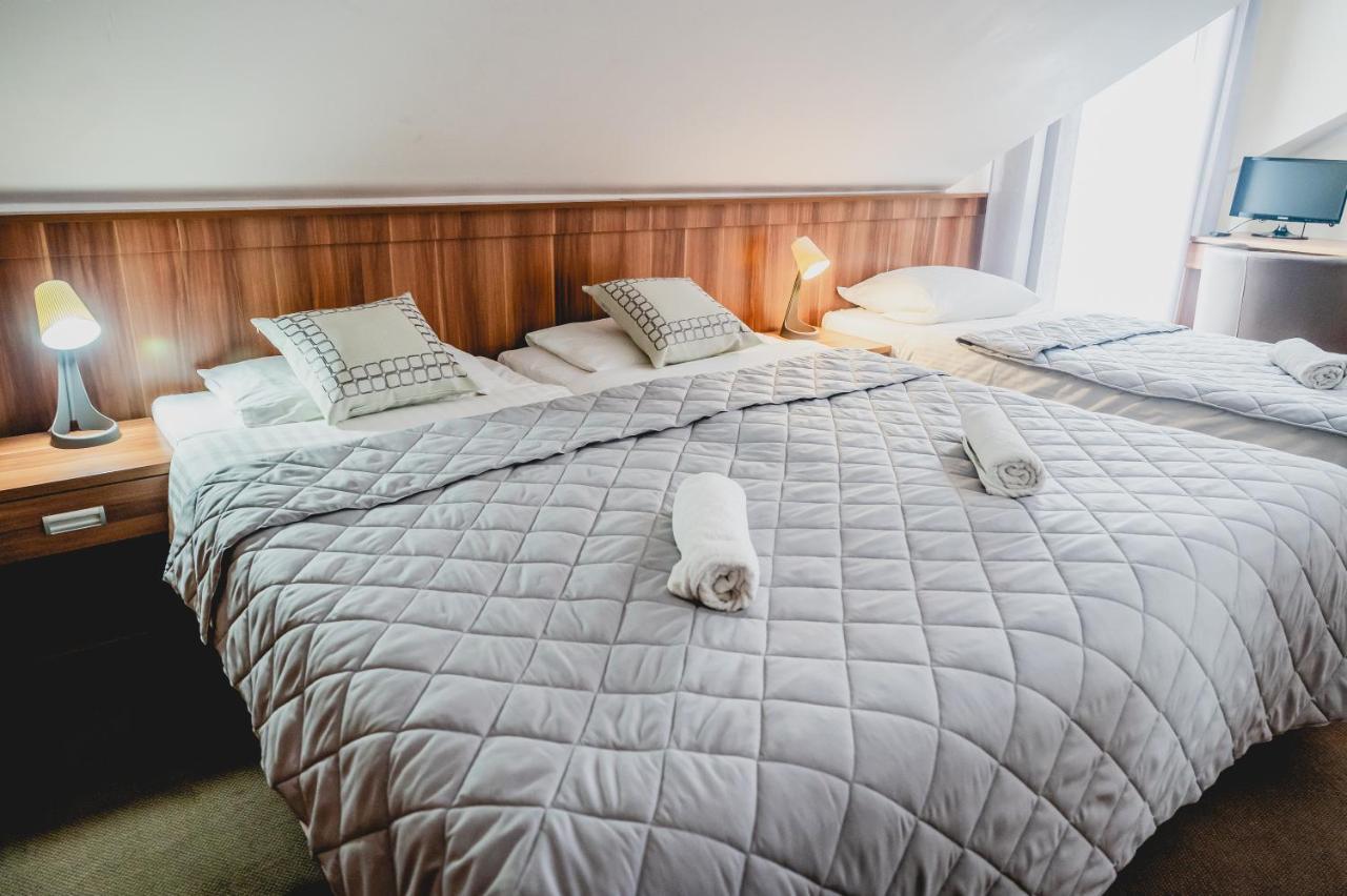 Hotel Nad Morzem- Art-Pension Świerzno Kültér fotó
