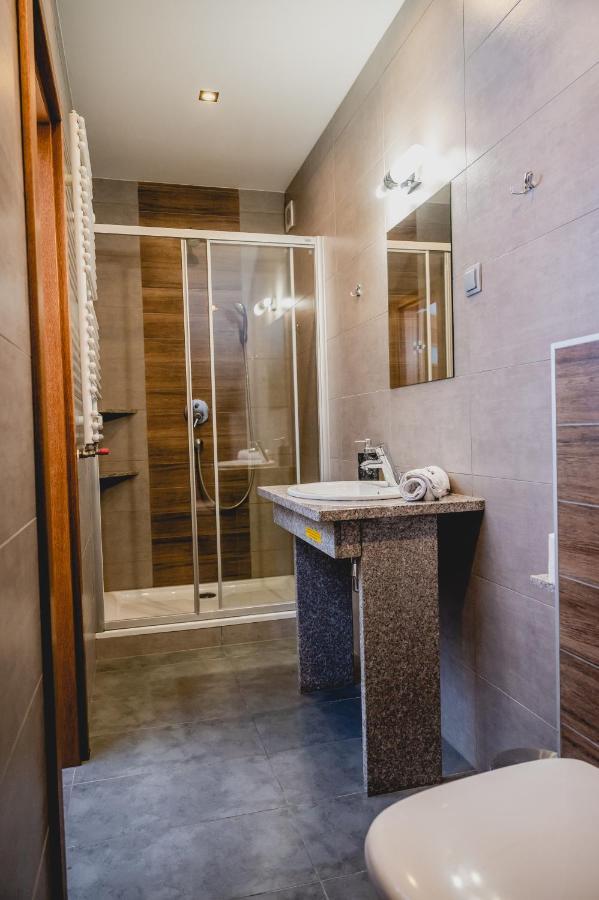 Hotel Nad Morzem- Art-Pension Świerzno Kültér fotó