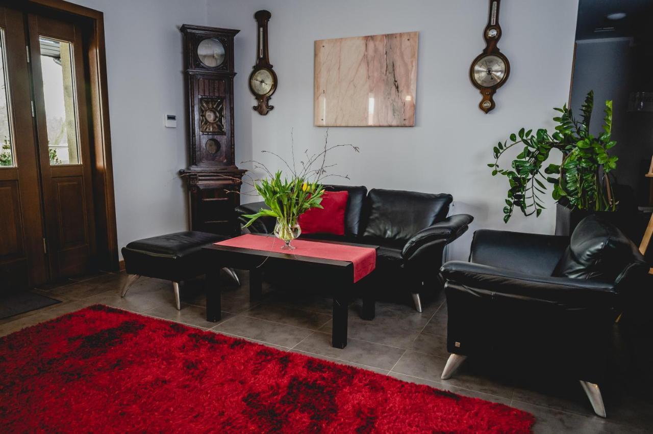 Hotel Nad Morzem- Art-Pension Świerzno Kültér fotó